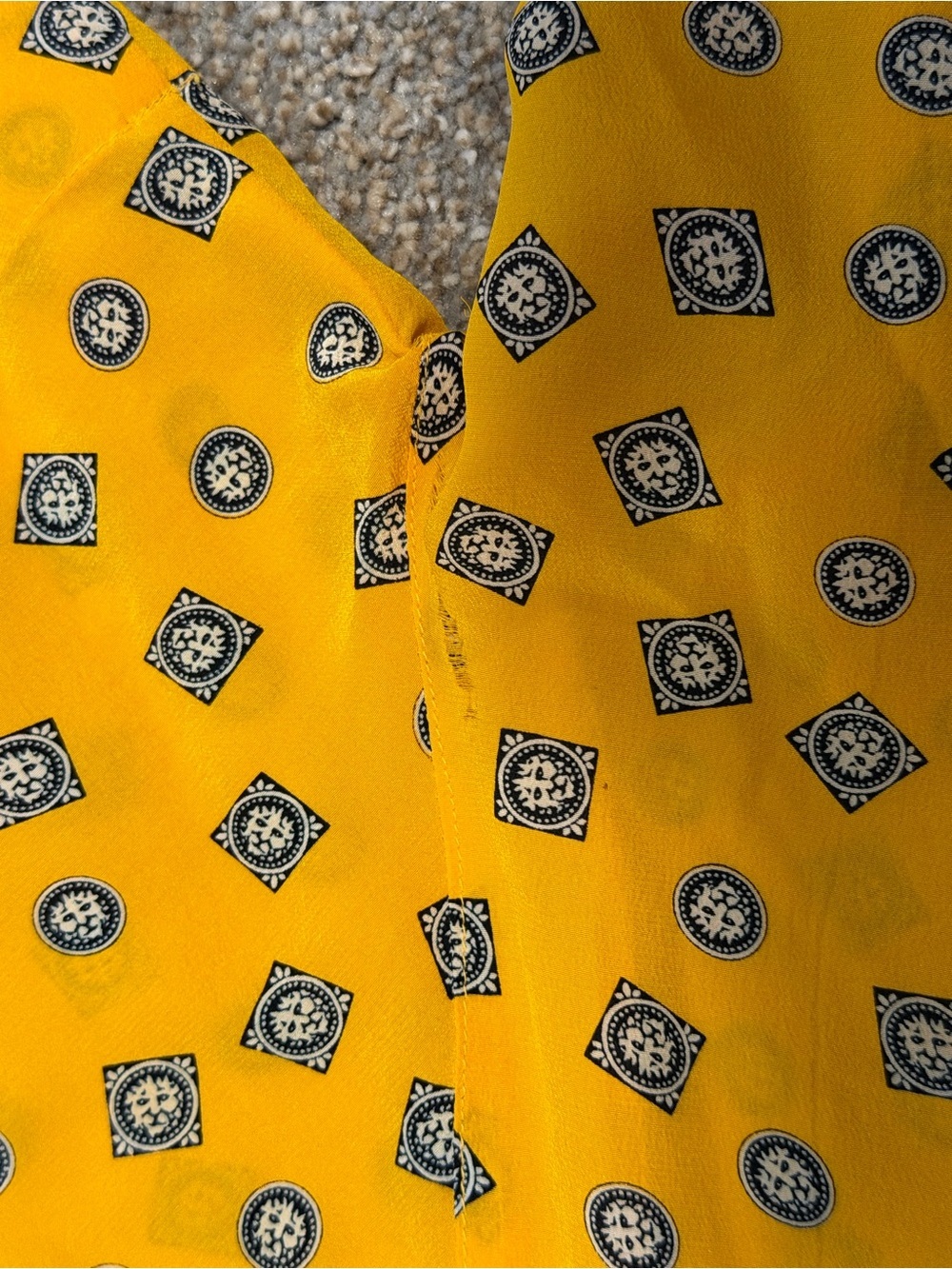 Vintage Jones New York 100% Silk 2-Piece Skirt Set Yellow Print Size - Picture 7 of 11